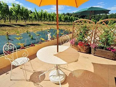 Domaine De Grand Homme בית הארחה *